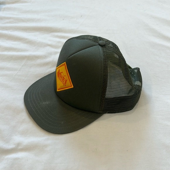 REI Co-Op Trucker Hat - Picture 1 of 4